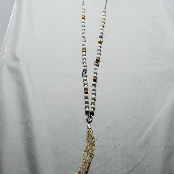 BKE beaded necklace with tassel, silver chain white-off white and brown beads - Picture 9 of 9
